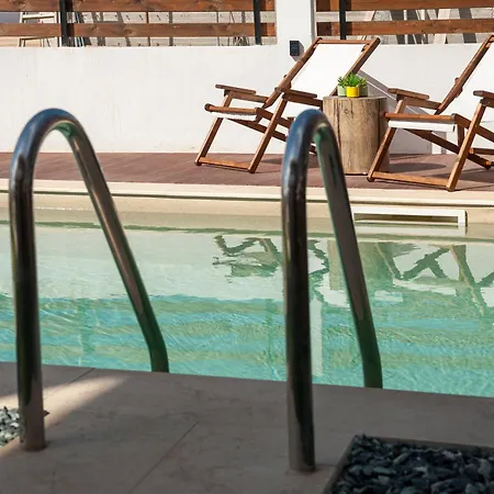 Tomy's 1 Dream 2 Bedrooms With Pool